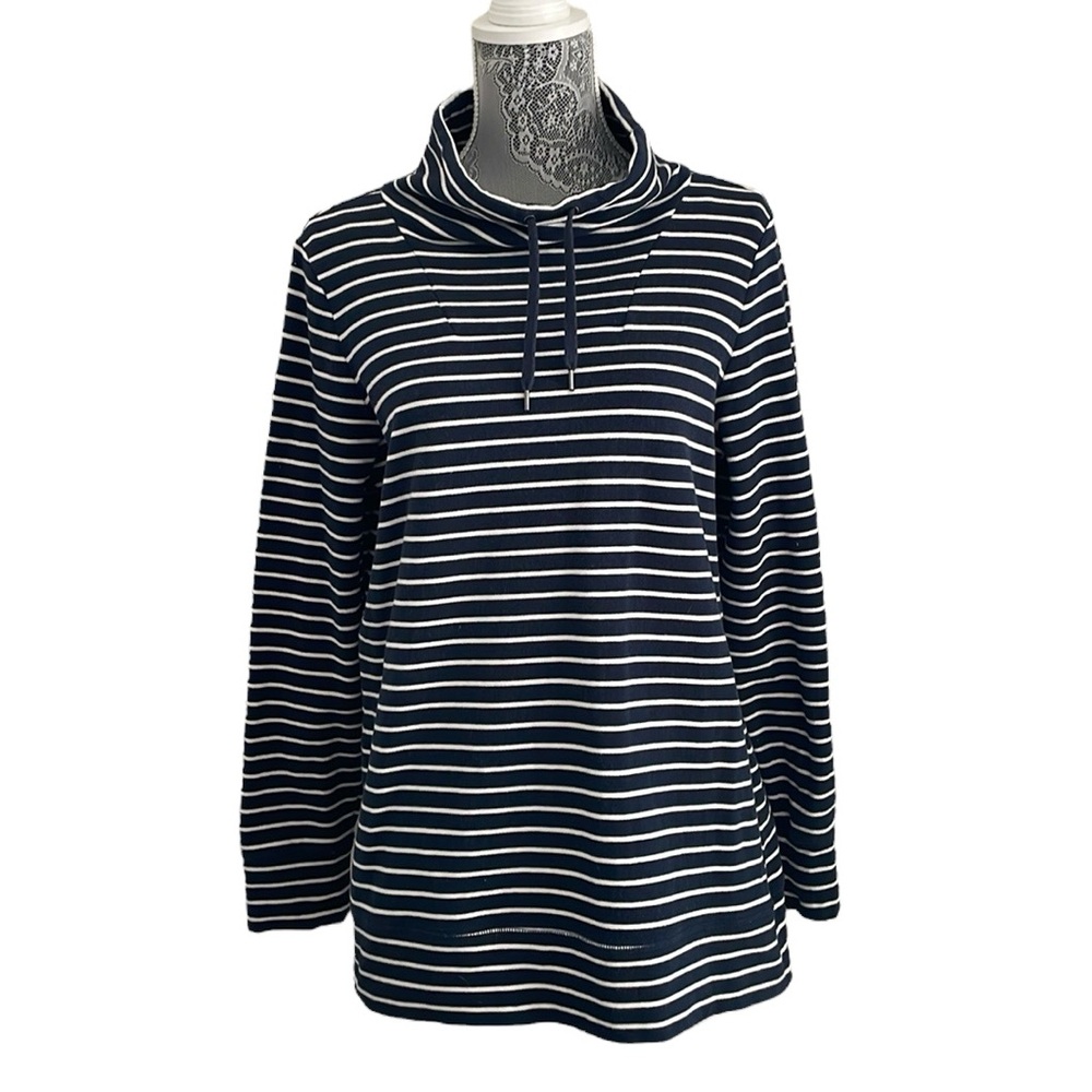 L.L. Bean Women's Size Medium Heritage Mariner Top. Navy blue with white stripes